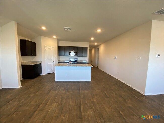property at 833 Pronghorn Trl