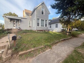 112 Nadel Ave in Elkhart, IN - Building Photo - Building Photo