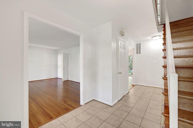 property at 8208 Gainsborough Ct W