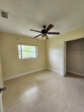 340 NW 4th Ave in Deerfield Beach, FL - Foto de edificio - Building Photo