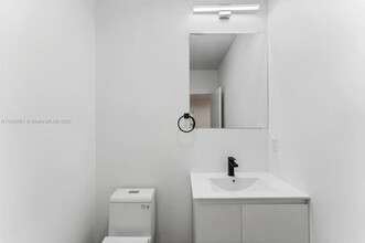 233 NW 120th St in Miami, FL - Building Photo - Building Photo