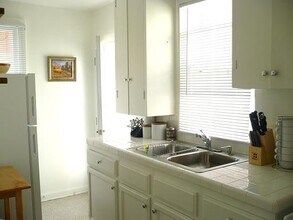 1542 Harvard St in Santa Monica, CA - Building Photo - Building Photo