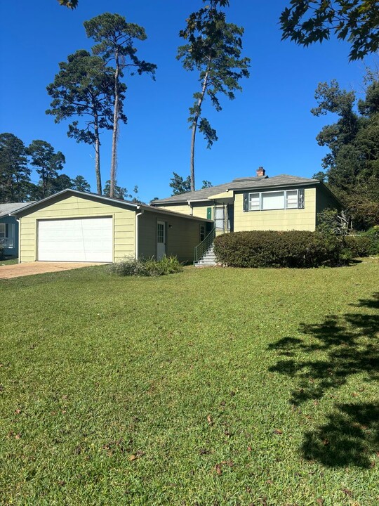 522 Collins Dr in Tallahassee, FL - Building Photo