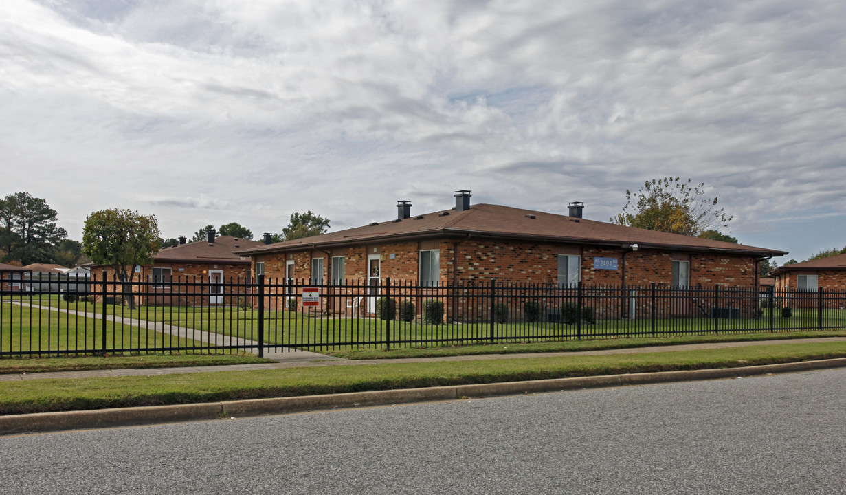 Mt. Herman Village in Portsmouth, VA - Building Photo