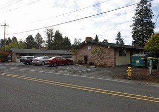 Denney Garden Court in Beaverton, OR - Building Photo - Building Photo