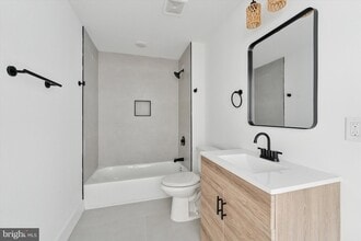 2520 N Front St, Unit 205 in Philadelphia, PA - Foto de edificio - Building Photo