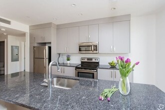 1451 Tremont St, Unit 1480-W403 in Boston, MA - Building Photo - Building Photo