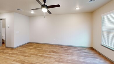 Reserve on 29th Townhomes in Oklahoma City, OK - Building Photo - Building Photo