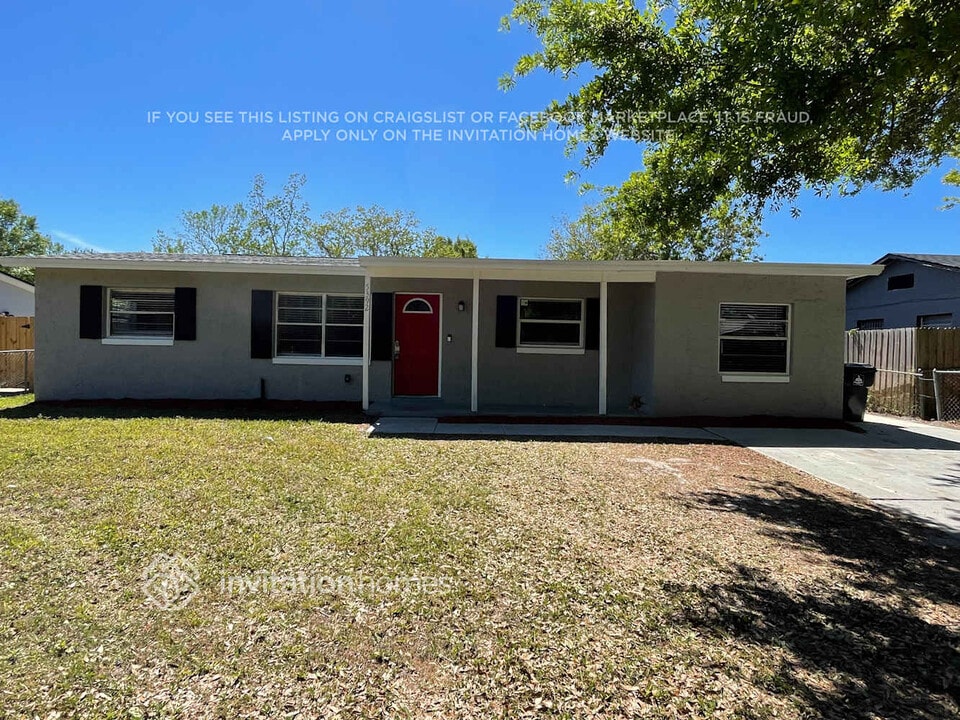 5392 Lily St in Orlando, FL - Building Photo