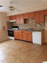 107 E Hillcrest Ln in Slatington, PA - Building Photo - Building Photo