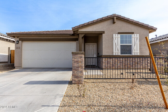 1971 S 241st Dr in Buckeye, AZ - Building Photo - Building Photo