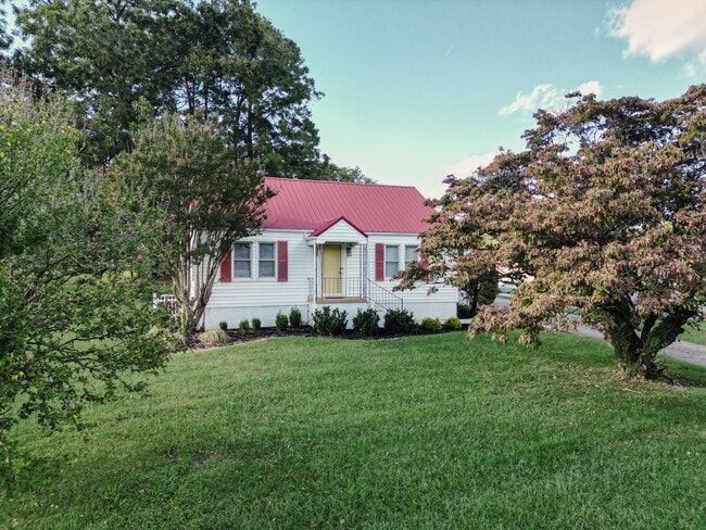 property at 1806 W Main St