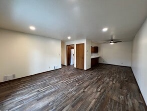 3951 Fairway Hills Dr in Rapid City, SD - Building Photo - Building Photo