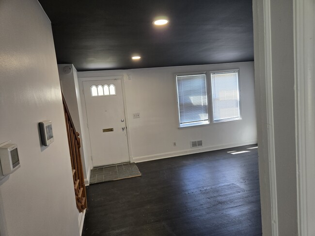 property at 3518 Elmora Ave
