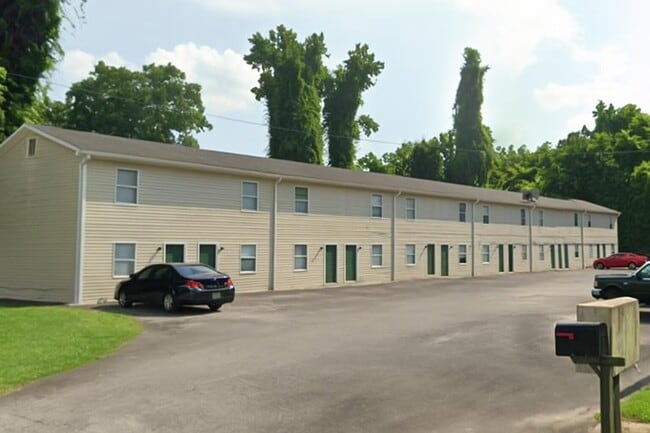 1720 37th St NE in Cleveland, TN - Building Photo - Building Photo