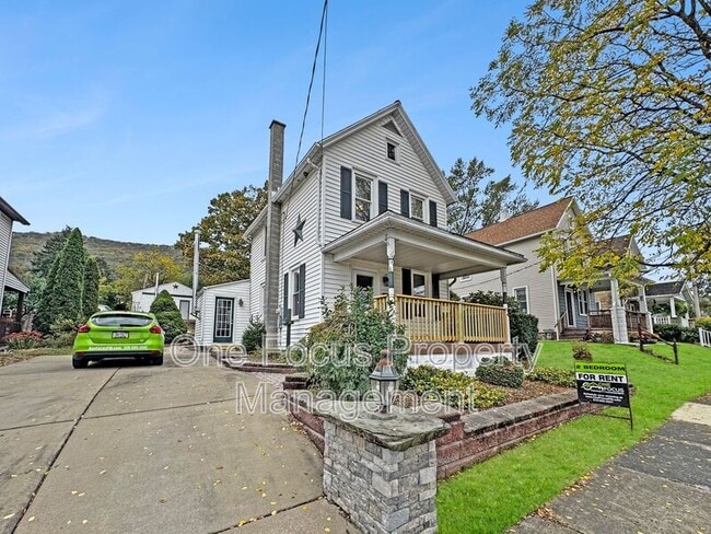 property at 1321 W Central Ave