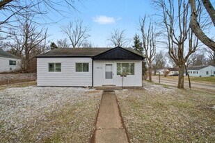 4472 Curundu Ave in Dayton, OH - Building Photo