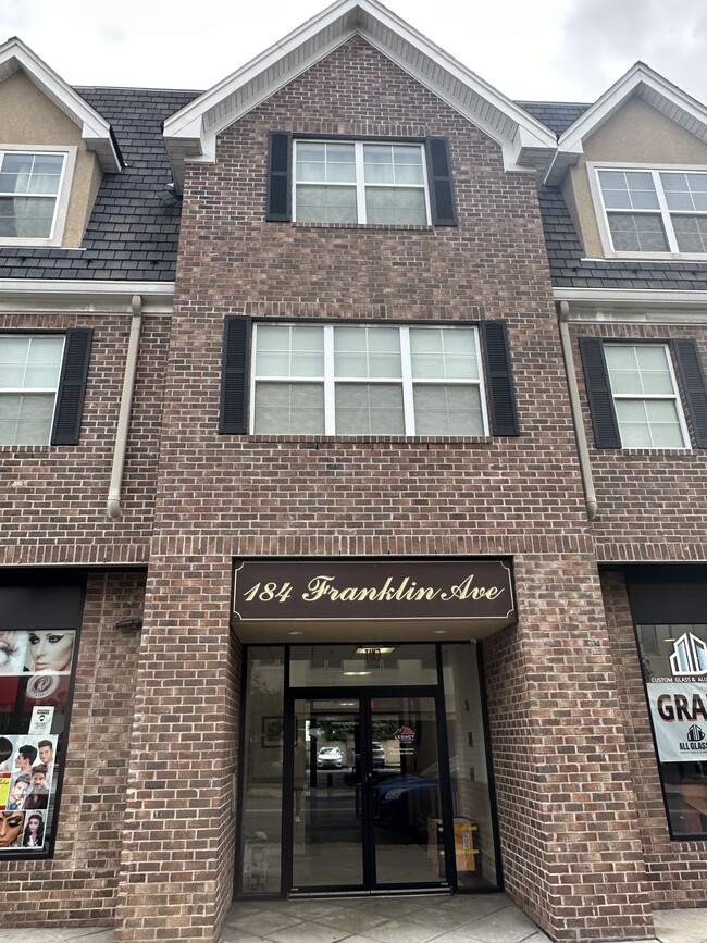 184 Franklin Ave in Nutley, NJ - Building Photo - Building Photo