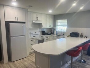 3200 Park Ln in Boynton Beach, FL - Building Photo - Building Photo