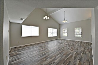 13003 Sinton Ln in Austin, TX - Building Photo - Building Photo