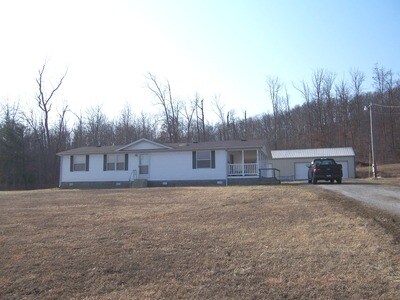 3735 Deatsville Rd in Shepherdsville, KY - Building Photo