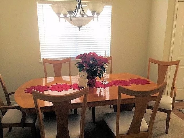 10665 Cherry Hills Dr in Cherry Valley, CA - Foto de edificio - Building Photo