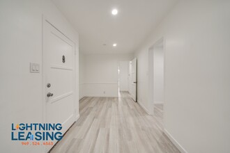 1363 Hauser Blvd in Los Angeles, CA - Building Photo - Building Photo