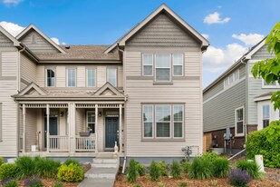 335 Zeppelin Wy in Fort Collins, CO - Building Photo