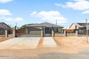 20411 88th St in California City, CA - Building Photo