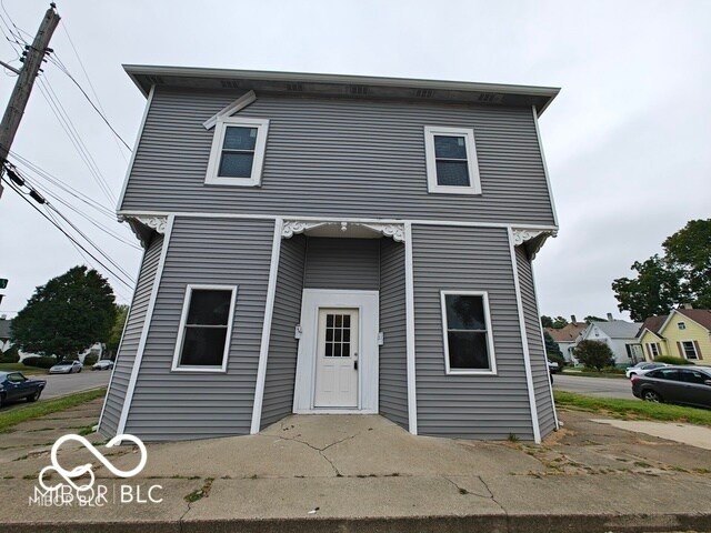529 West Washington St in Shelbyville, IN - Building Photo - Building Photo