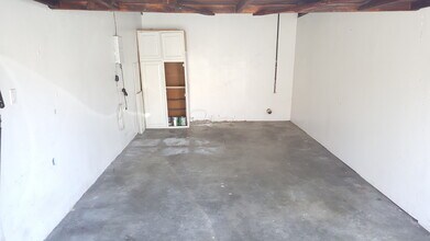 4092 Green Ave in Los Alamitos, CA - Foto de edificio - Building Photo