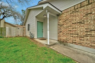 2503 Howellwood Way, Unit A in Austin, TX - Building Photo - Building Photo