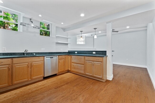 property at 15 Strathmore Rd