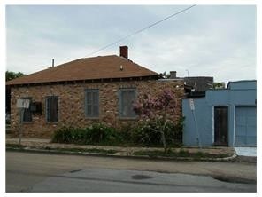 2001-03 Touro St in New Orleans, LA - Building Photo