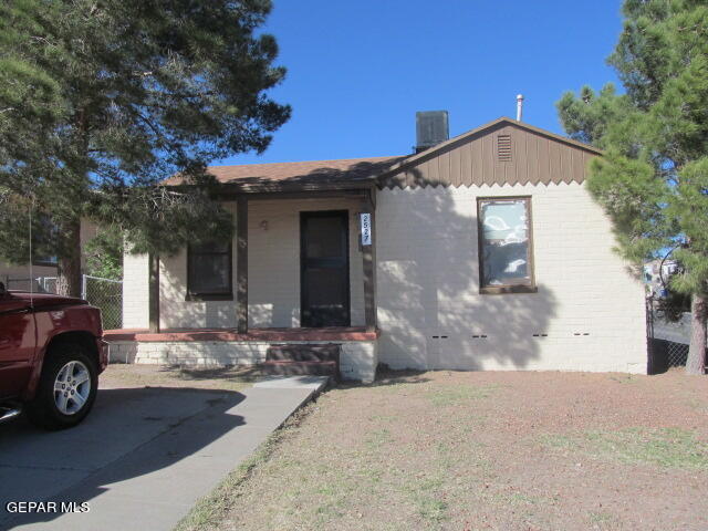 2527 Federal Ave in El Paso, TX - Building Photo