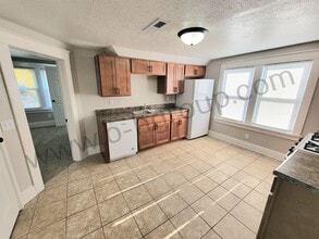 6411 32nd Ave in Kenosha, WI - Building Photo - Building Photo