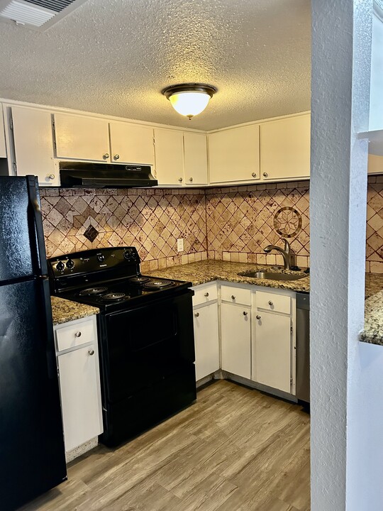 Terraces at Shady Grove Apartments in Irving, TX - Building Photo