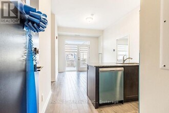 200 Lagerfeld Dr in Brampton, ON - Building Photo - Building Photo