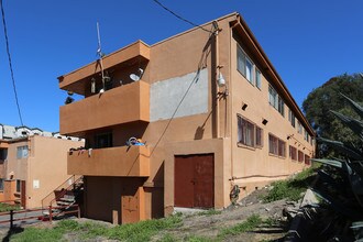 5025 Trojan Ave in San Diego, CA - Building Photo - Building Photo