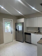 121 NE 121st St in North Miami, FL - Building Photo - Building Photo