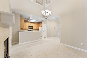 2011 Marchwood Manor Dr in Houston, TX - Building Photo - Building Photo