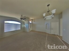 2111 S 160th Ln in Goodyear, AZ - Building Photo - Building Photo