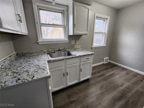 21170 Fuller Ave in Euclid, OH - Building Photo - Building Photo