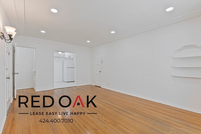 336.5 N Curson Ave in Los Angeles, CA - Building Photo - Building Photo