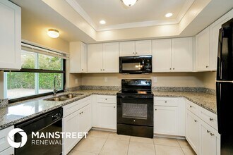3311 SE Santa Barbara Pl in Cape Coral, FL - Building Photo - Building Photo