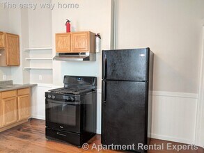 18 Park Ave, Unit 1 in Somerville, MA - Building Photo - Building Photo
