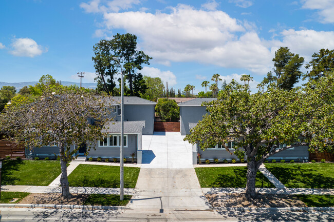 1367 S Wolfe Rd, Unit 4 in Sunnyvale, CA - Foto de edificio - Building Photo