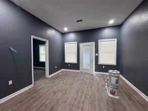 1519 W 46th St, Unit B in North Little Rock, AR - Foto de edificio - Building Photo