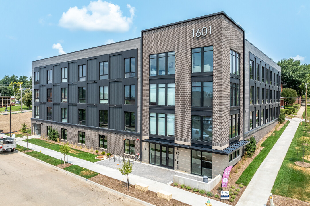 High Street Lofts in Des Moines, IA - Building Photo