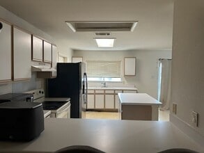 405 Greener Dr in Leander, TX - Building Photo - Building Photo